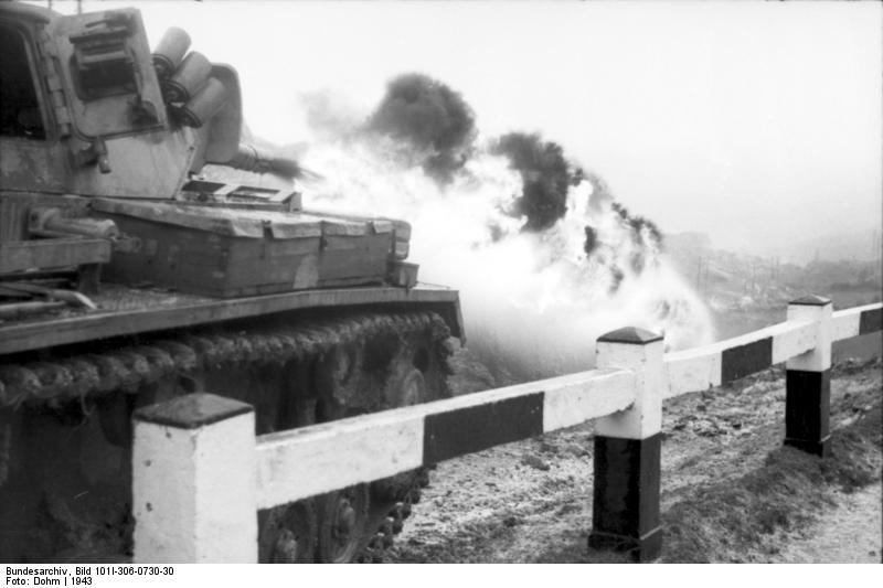 Soubor:Bundesarchiv Bild 101I-306-0730-30, Italien, Flammpanzer III.jpg