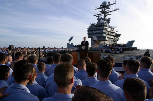 Soubor:Bush-USS-Lincoln.jpg