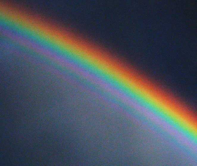 Soubor:Supernumerary rainbow 03 contrast.jpg