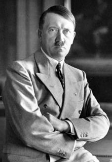 Soubor:Adolf Hitler-1933.jpg