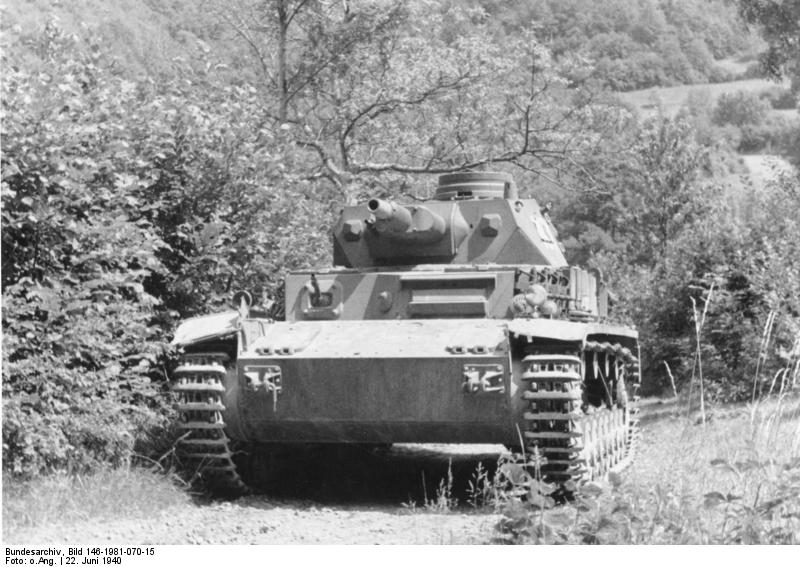 Soubor:Bundesarchiv Bild 146-1981-070-15, Frankreich, Panzer IV.jpg