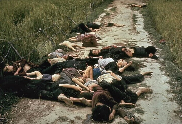 Soubor:My Lai massacre.jpg