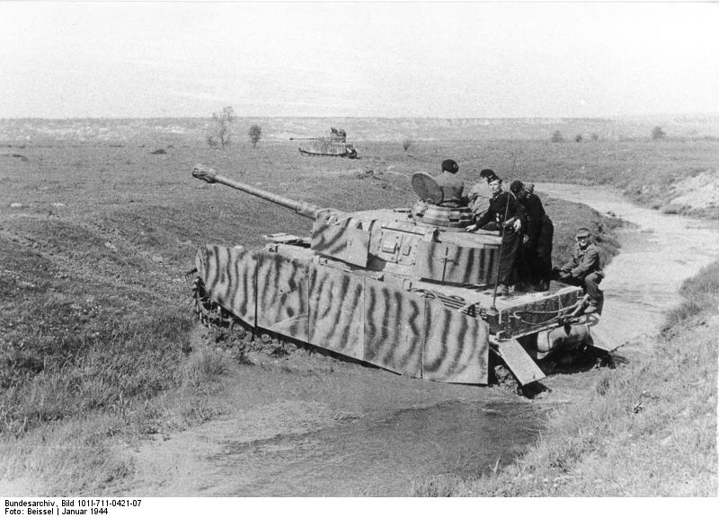 Soubor:Bundesarchiv Bild 101I-711-0421-07, Russland, Panzer IV.jpg
