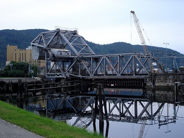 Soubor:Zvedaci Most NT1.jpg