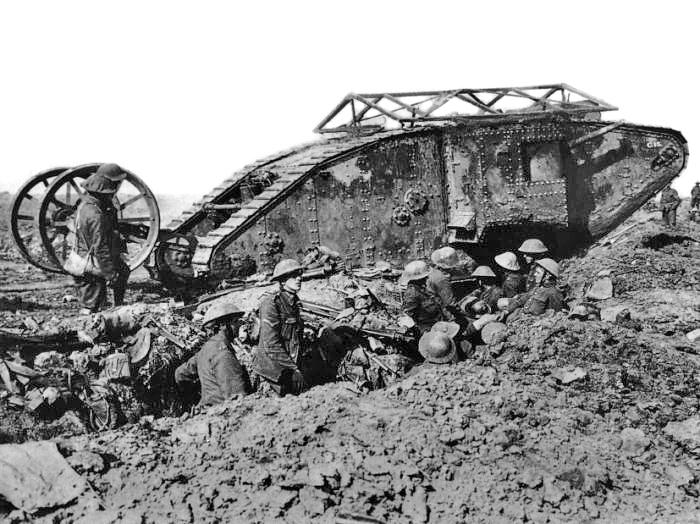 Soubor:British Mark I male tank Somme 25 September 1916.jpg