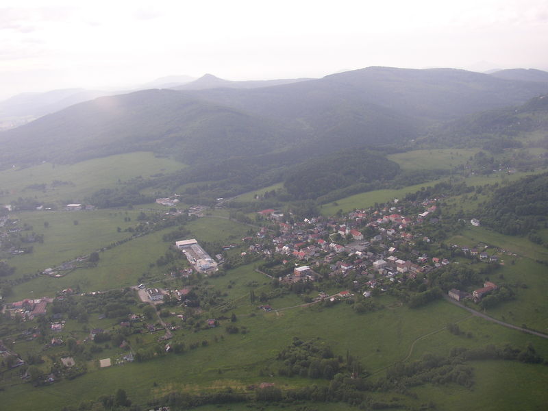 Soubor:Lauzitzer Gebirge.JPG