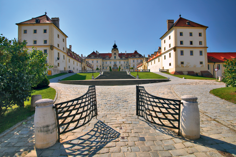 Soubor:Lednice Valtice 04.png