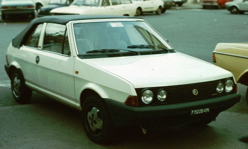 Soubor:Fiat Ritmo Cabriolet Roma 1983.jpg