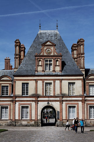 Vstup do slavného zámku