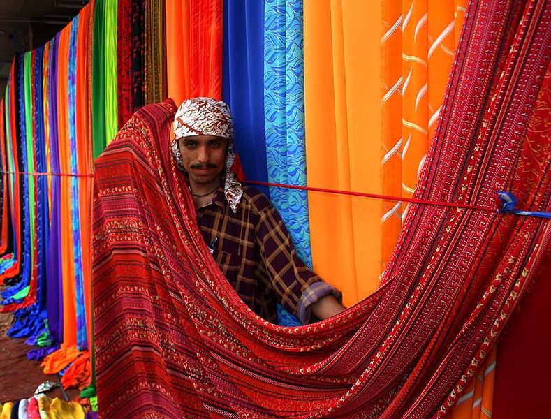 Soubor:Karachi - Pakistan-market.jpg