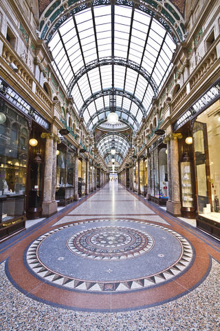 Luxusní Victoria Quarter (2014)