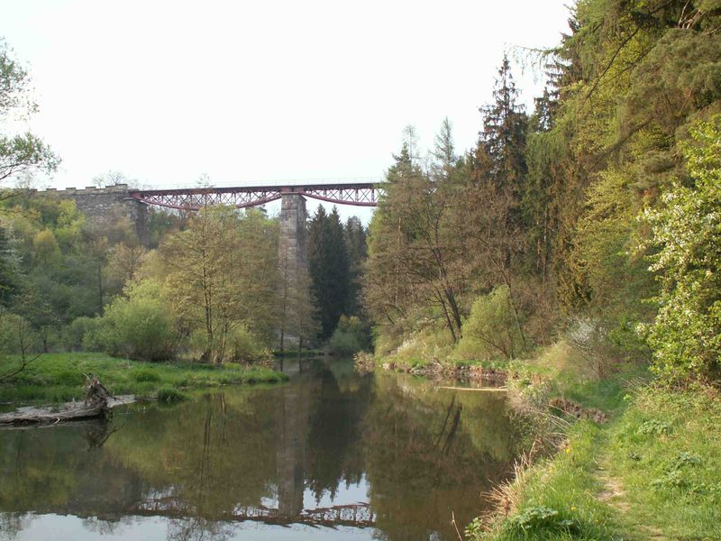 Soubor:Klabava reka zel most 1.jpg